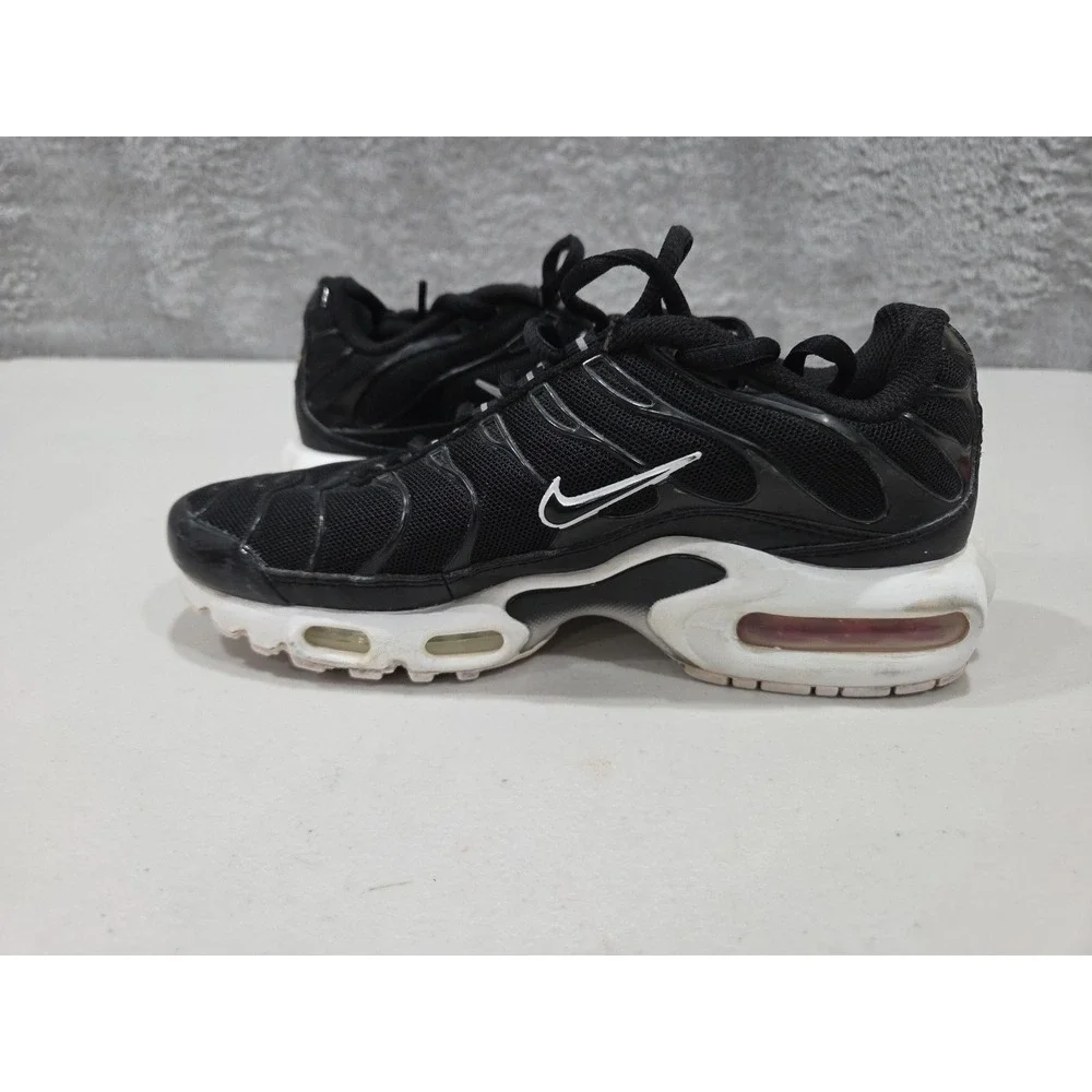 Nike Air Max Plus Black White Women's Size 5.5  DM2362-001